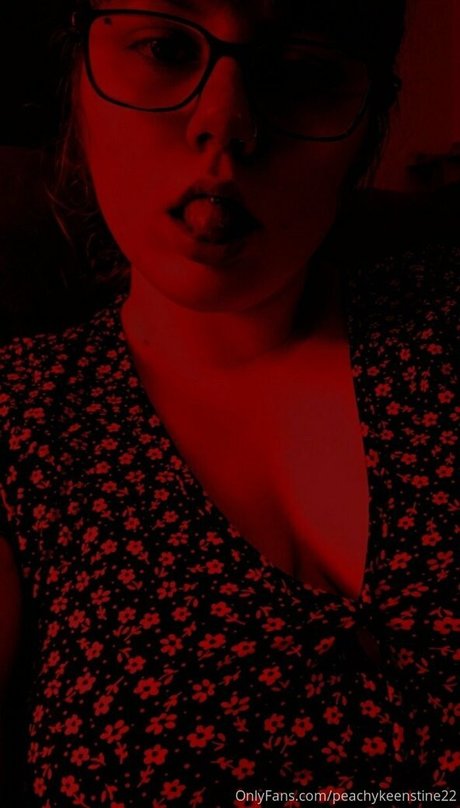 peachykeenstine22 ポルノスター 素敵 画像