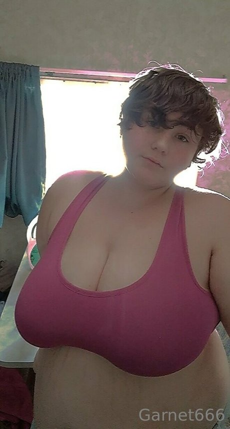 garnet666 トップポルノスター 写真