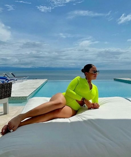 ghizlane xoxo セクシーなスター 画像