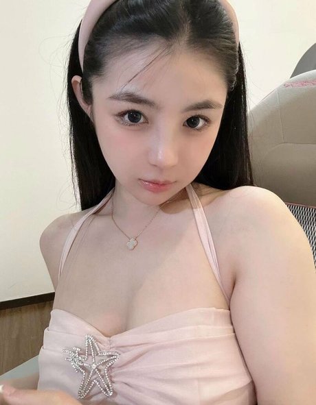 Aninnyan ヌードスター 写真