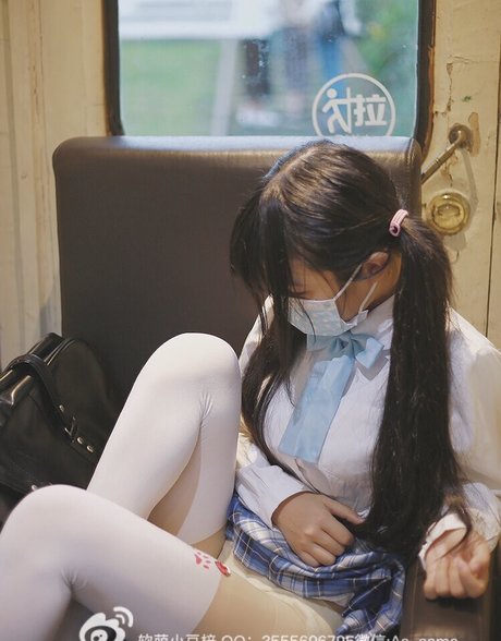 双子の姉妹OnlyFans ポルノグラフィック 写真