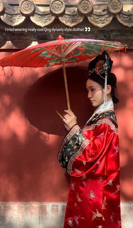 小柄で痩せたOnlyFans ポルノ 写真