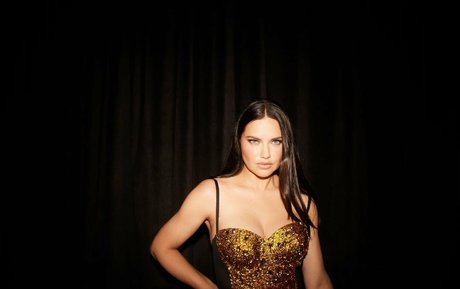 Adriana Lima かわいいポルノスター 画像