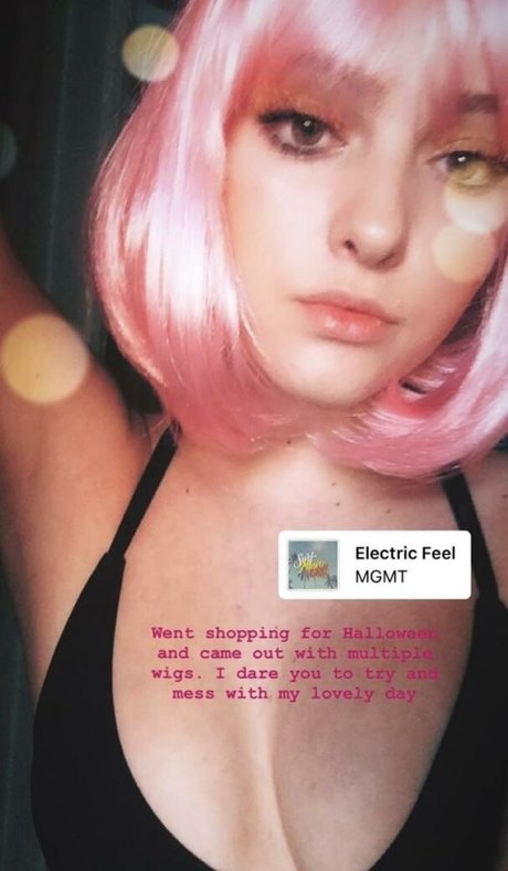 バイセクシャルカップルのOnlyFans HD 画像