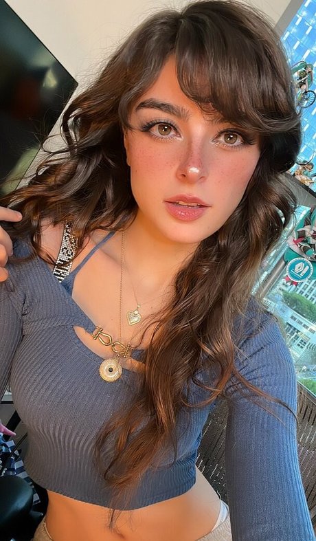 レズビアン ストラップオン OnlyFans ホットセックス 写真