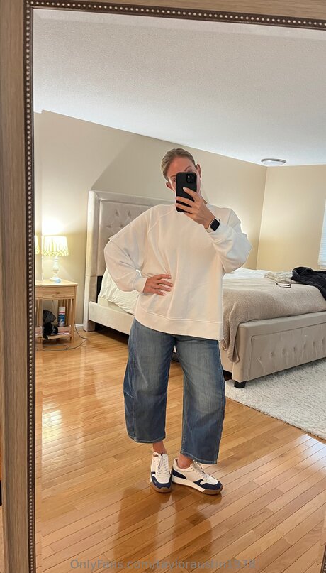 ブロンドヨガOnlyFans 無料 ギャラリー