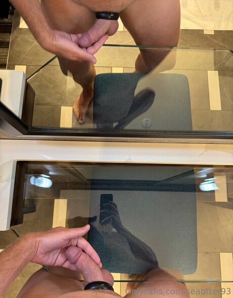 Seaotter93 裸のモデル 写真