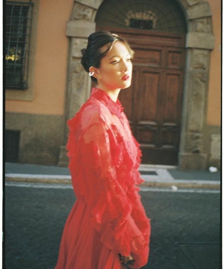 Lilychee ポルノスター 裸 写真