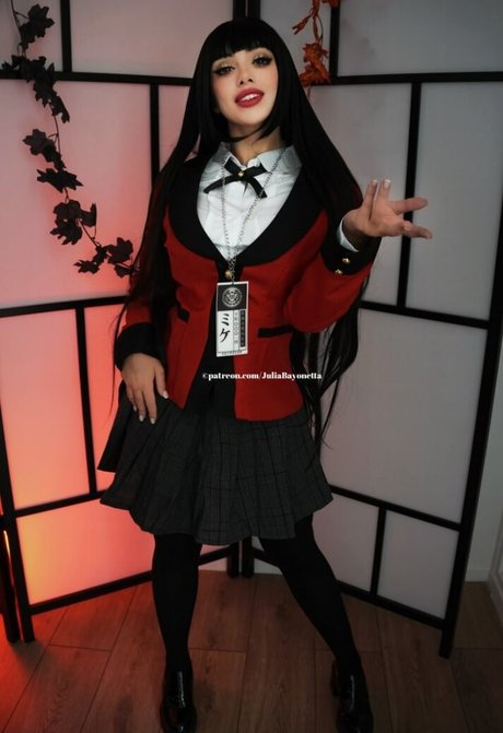 Julia Bayonetta トップモデル 写真