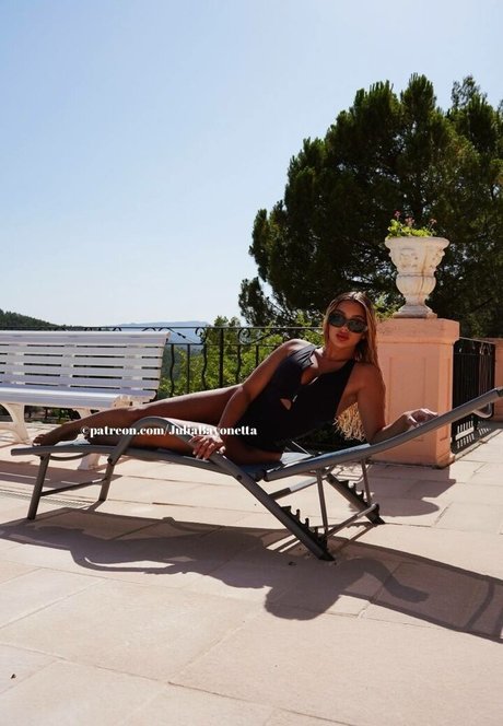 Julia Bayonetta 無料女優 写真