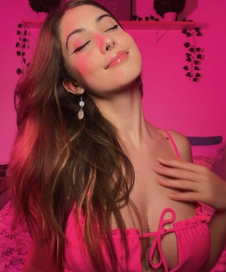 Ananda Morais ポルノスター 素敵 写真