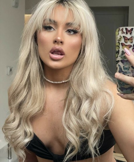 Tiffany Stratton 完璧なスター ギャラリー