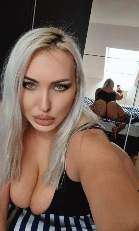 Hotwives XXX セクシーなスター ギャラリー