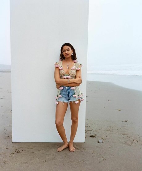 Madison Bailey ホットモデル 画像