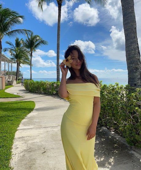 ビキニセックスOnlyFans セクシーヌード 写真