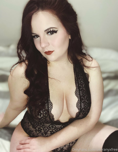 イタリア人熟女OnlyFans HD 画像