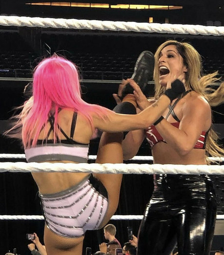 Dakota Kai ポルノスター ホット ギャラリー