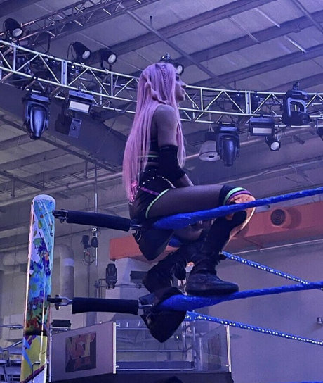 Dakota Kai セックスポルノスター 画像