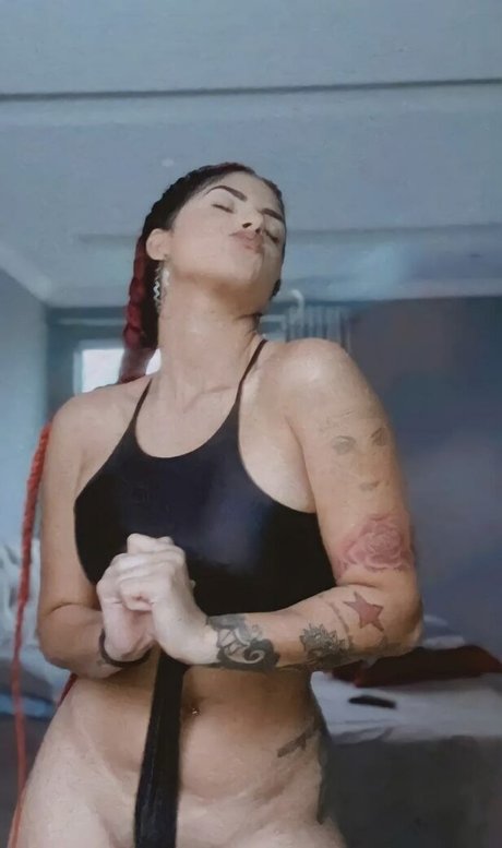 Amanda Miury セックスモデル 画像