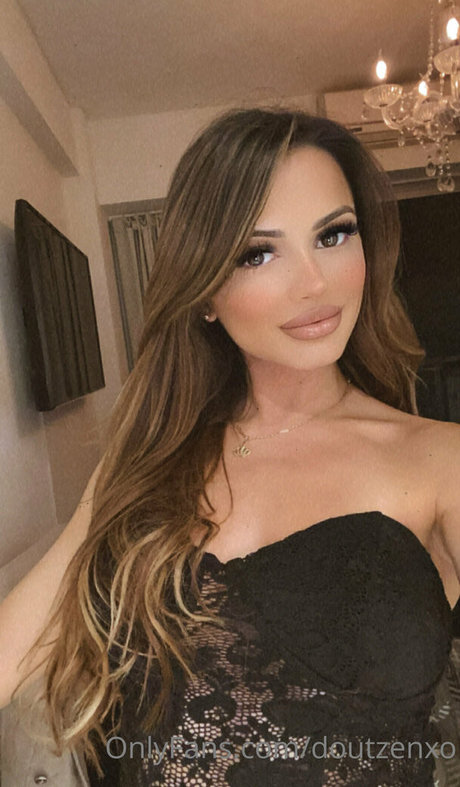 doutzenxo HDモデル 写真