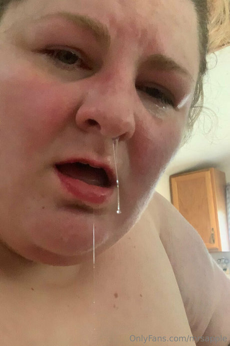 mrsapple ポルノスター 画像