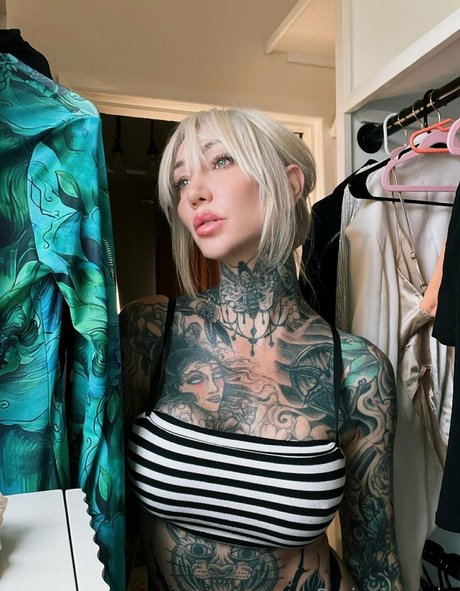 完璧な足 OnlyFans ポルノ 画像