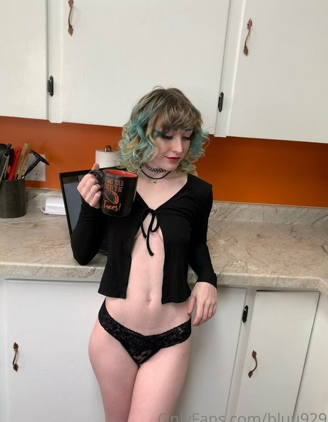 bluu929 HDスター 写真