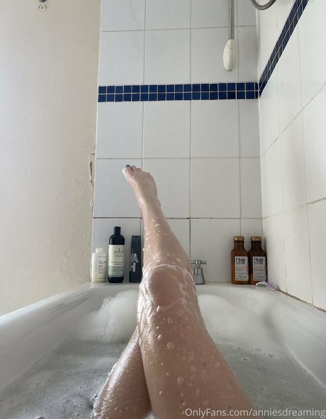 annieecharlottefree セクシーモデル アーカイブ