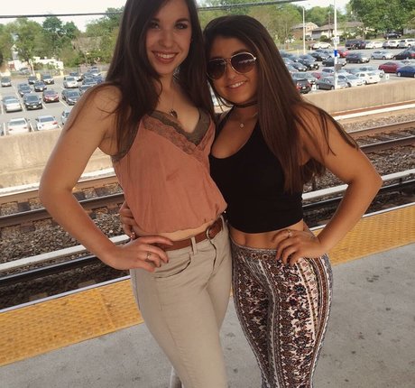 Julia Olivia ポルノスター ヌード ギャラリー