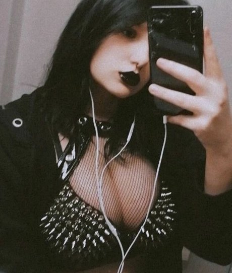 thethreeheadedsnake 無料モデル ギャラリー