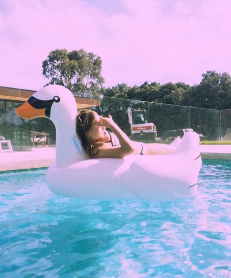 Alanna Pow 最高のスター アーカイブ