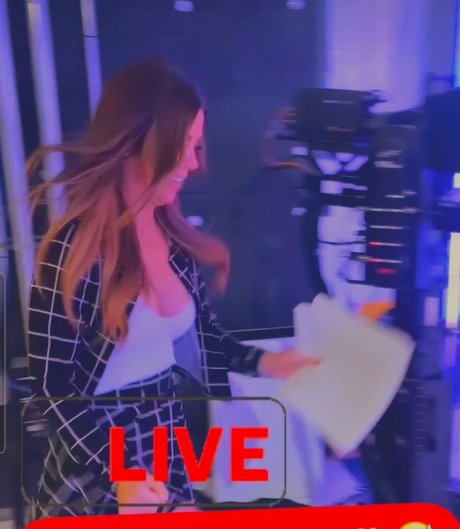 女装オンリーファン 無料ポルノ 画像