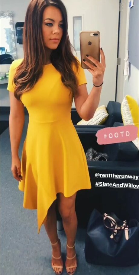 アジア人のタトゥー OnlyFans ポルノ 画像