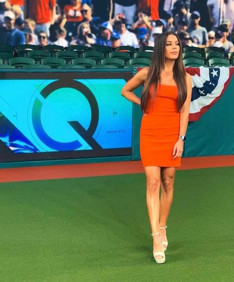 ストリッパーOnlyFans 美しい裸 画像