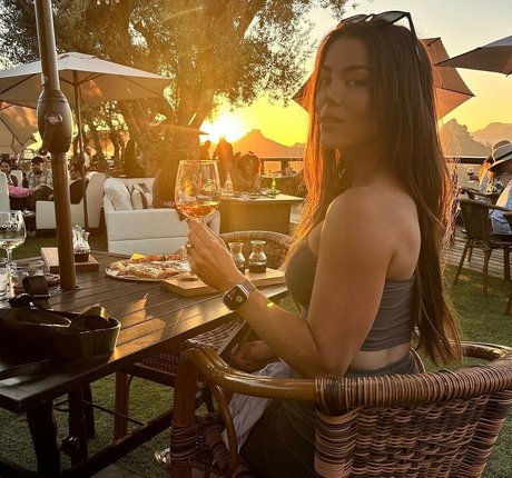 ゲイのラフなOnlyFans ホットヌード 画像