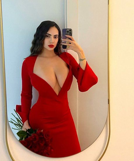 アヘ顔 OnlyFans 無料ヌード 画像