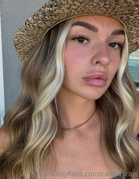 DMV オンリーファン アダルト ギャラリー