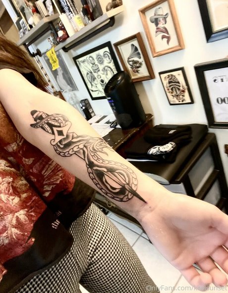 kiwisunset トップポルノスター 画像