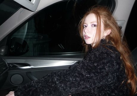 コメディアンのOnlyFans HD 写真