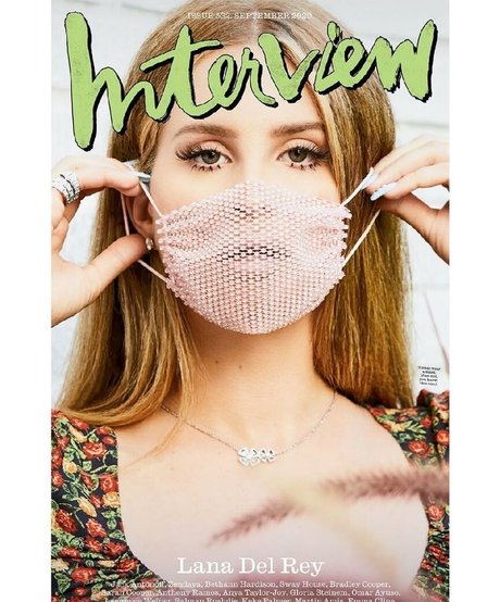 客室乗務員 OnlyFans ヌード ギャラリー