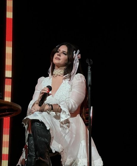 Lana Del Rey ヌード女優 画像