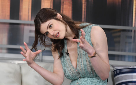 ぽっちゃりブロンドOnlyFans アートヌード 画像