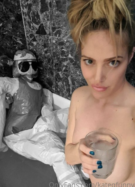 Kate Quigley 素敵なスター 画像