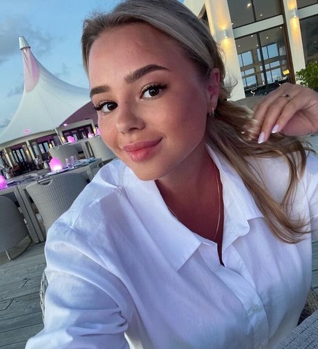 コメディアンのOnlyFans ポルノ アーカイブ