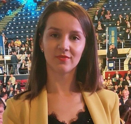 Alexandra Copos De Prada エロティックモデル 写真