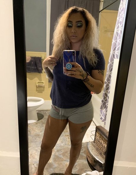 巨乳の乗馬OnlyFans セクシーヌード 写真