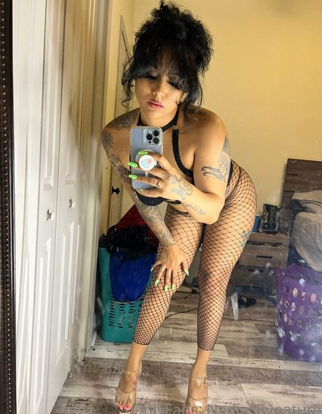 大きな乳首OnlyFans ホットセックス 画像