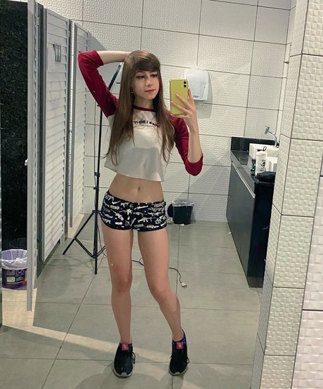 Sayuri Mattar ポルノスター ヌード 写真