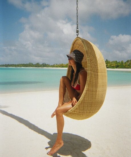 Nina Dobrev かわいいスター 写真