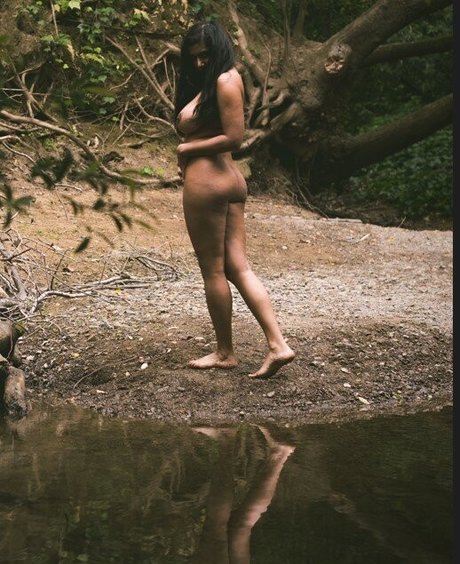 ライブストリーミングOnlyFans 美しいxxx 画像